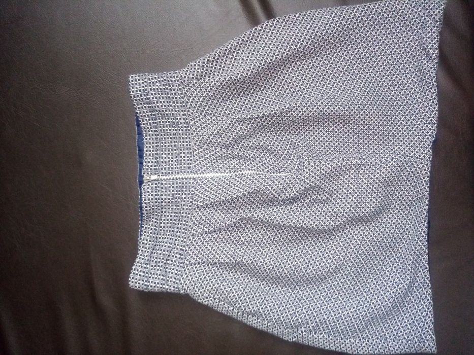 Спідниця.         .