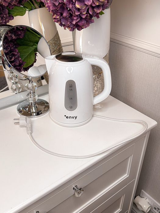 Czajnik envy biały elektryczny sprawny