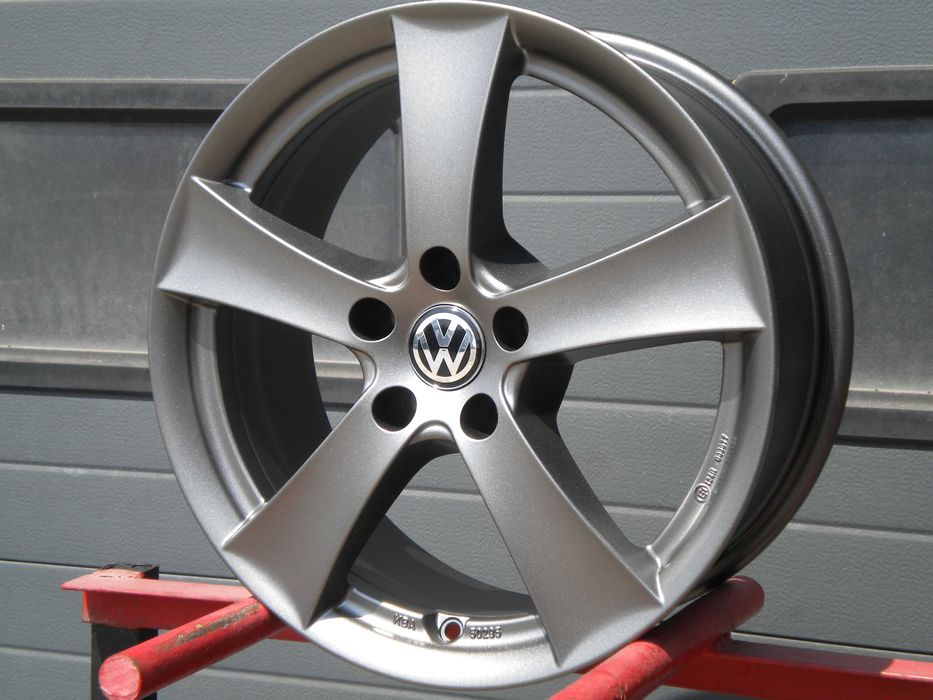 Felgi aluminiowe Dezent 17 5x112 VW Passat Sharan Tiguan CC