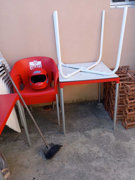 Mesas e cadeiras de esplanada