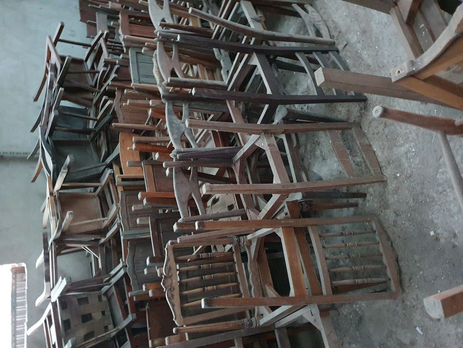 Cadeiras rusticas antigas Lote 100