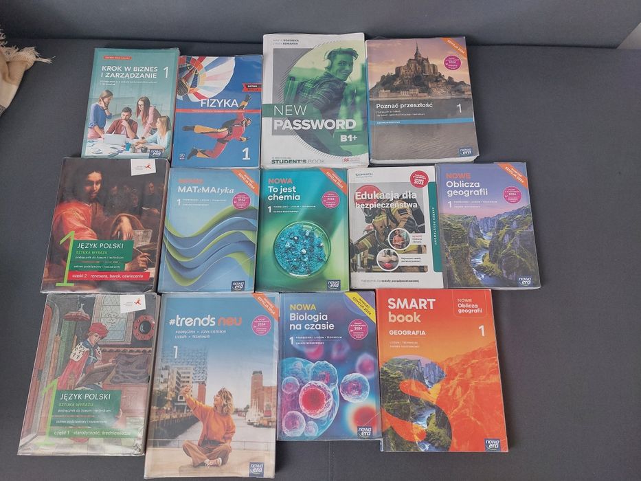 Podręczniki szkolne do 1 klasy  LO