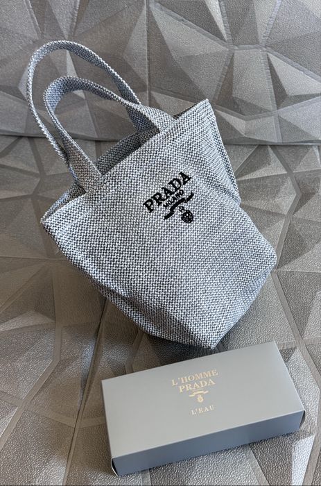 Плетена сумка Prada