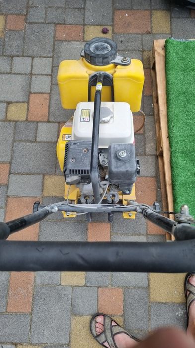 Віброплита Masalta MS60-4 з бачком