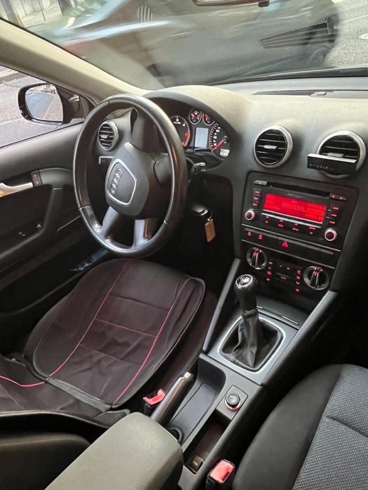 AUDI A3 1.6 (2010)