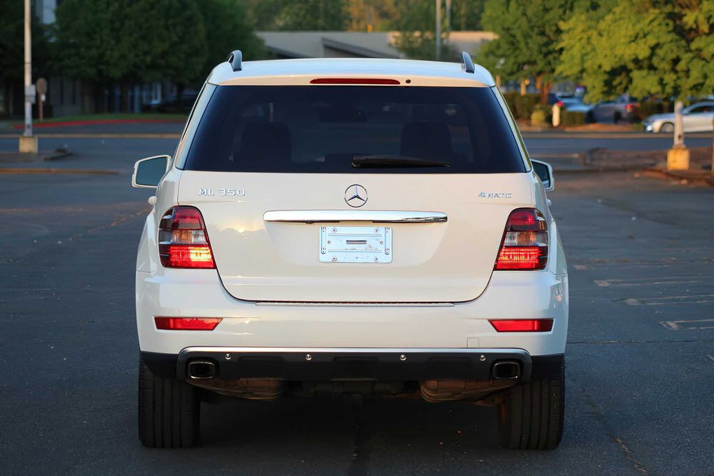 Mercedes-Benz M-Class ML 350 4MATIC      2011