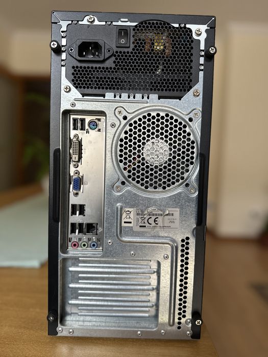 Computador ASUS i5 4Gb