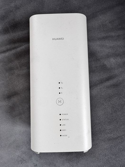 Router Huawei Model B818-263