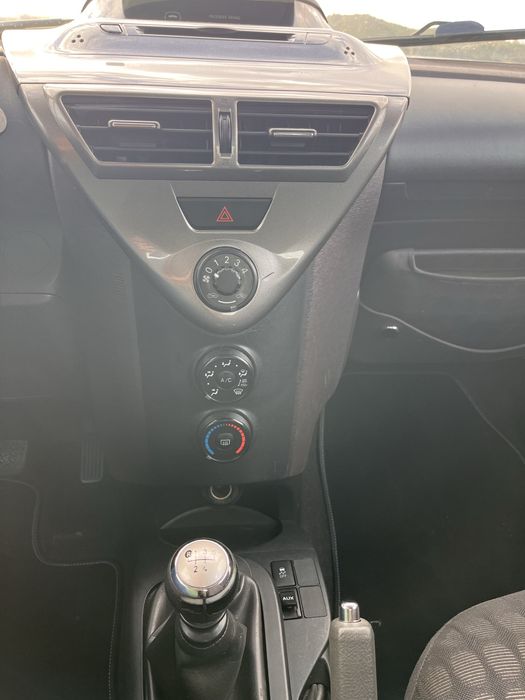 Toyota  IQ 1.0 vvt-i