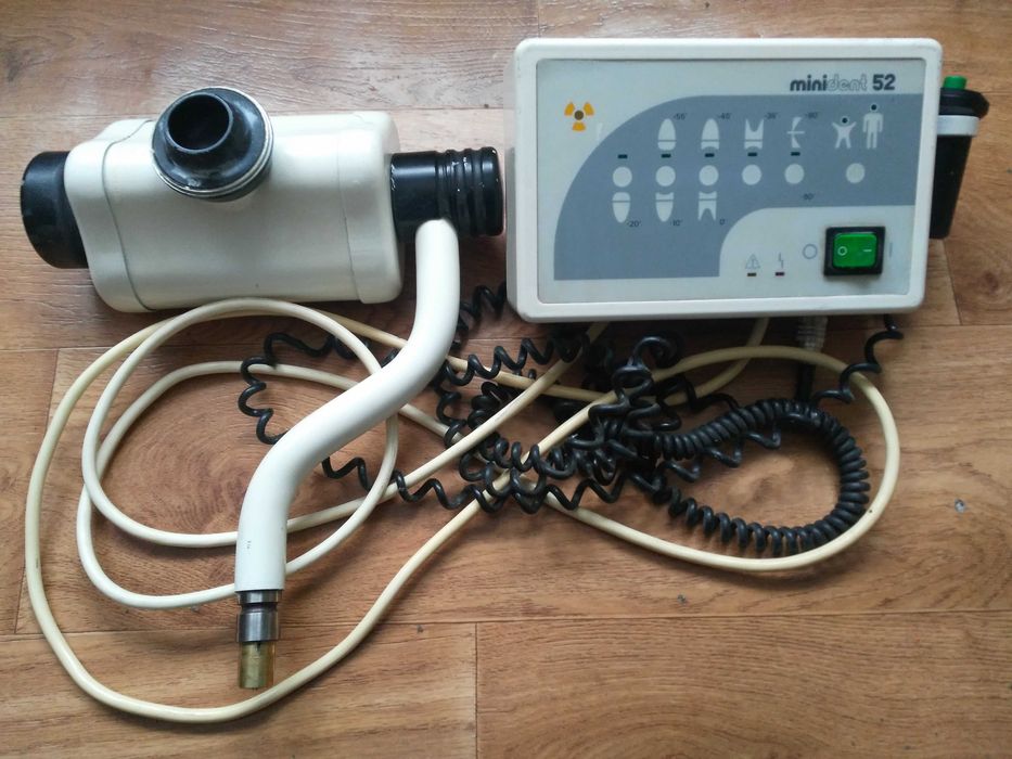 Рентген стоматологический Бокс для проявки рентген-снимков.