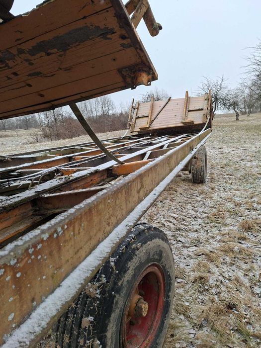 Przyczepa platforma do bel, balotów slomy siana