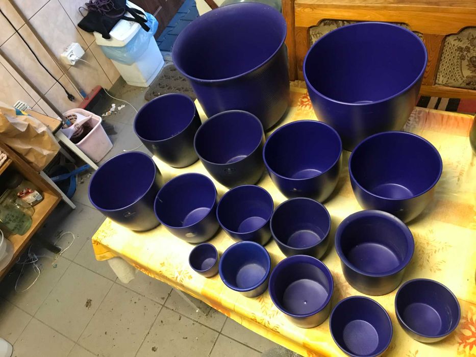 Donice ceramiczne, ogrodowe, niebieskie - zestaw 16 sztuk