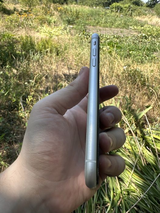 Iphone XR на 128 гиг