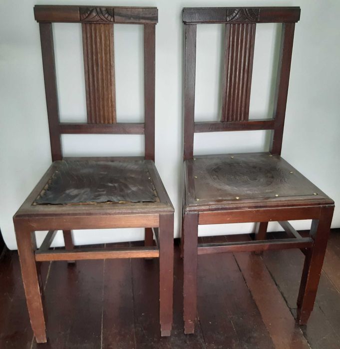 Duas Cadeiras Antigas Madeira Maciça Assentos Cabedal p/ Restauro
