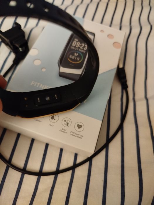 Opaska smartband sprawna