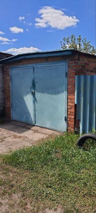 Продам будинок  м. Зміїв