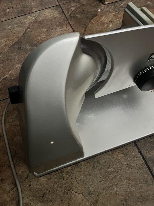 Krajalnica do wedlin/mies