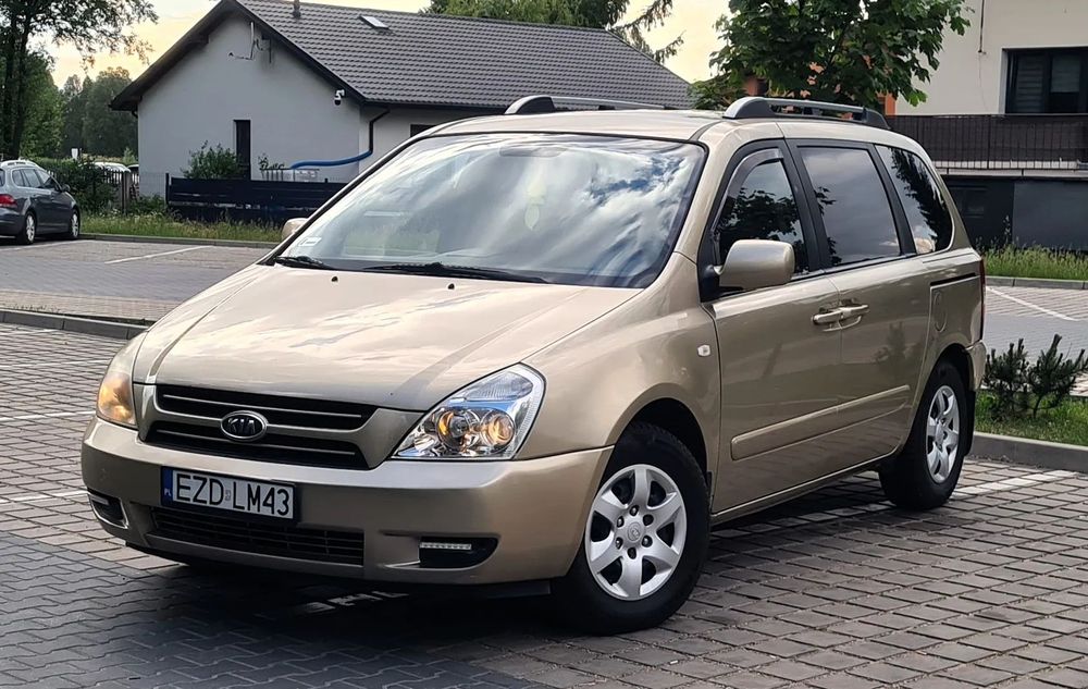 Kia Carnival 7 Osób BARDZO DOINWESTOWANY Bez wkładu Nowe Zimowe + Letnie