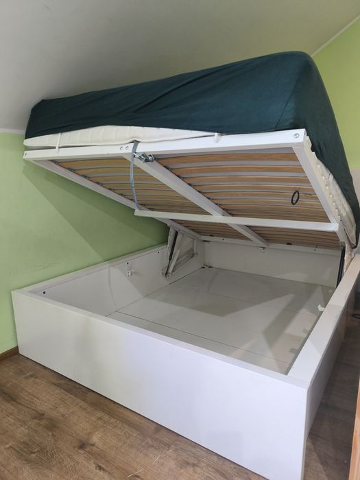 Duże łóżko Ikea,model MALM