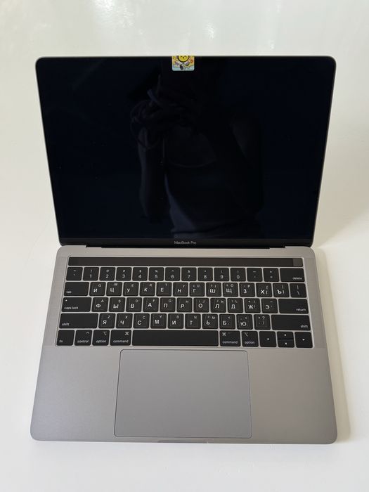 Продам свій MacBook Pro 2019 13ʼʼ A1989