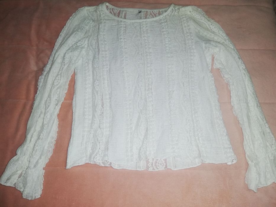 Blusa de renda branca