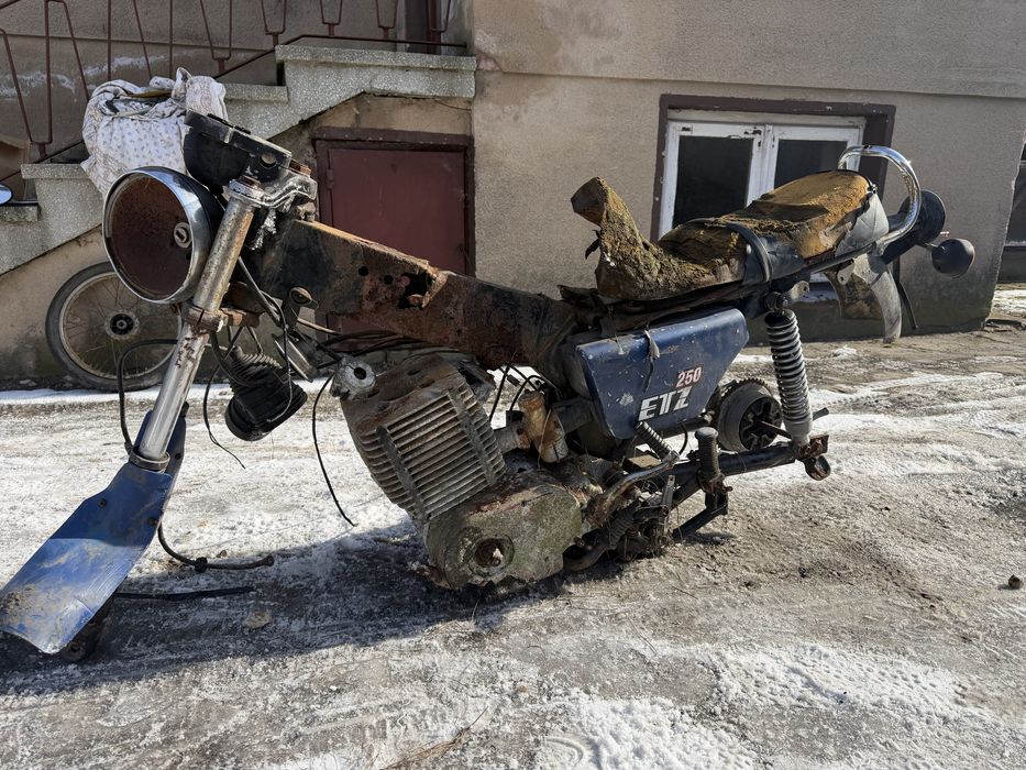 MZ ETZ 250 znalezisko stodolowe