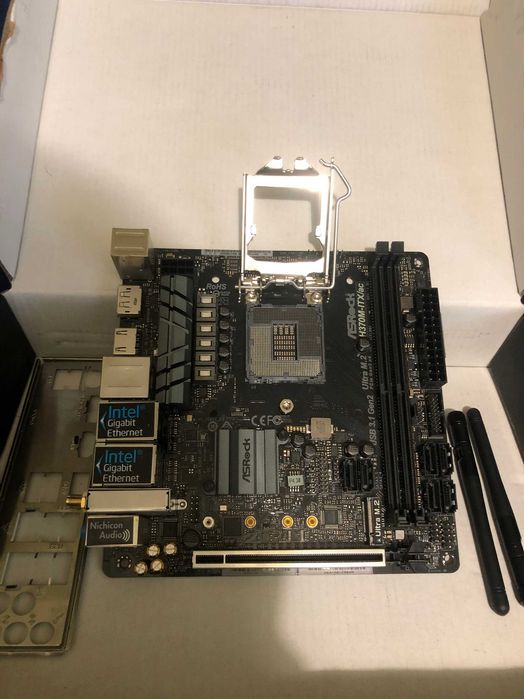 Материнская плата ASRock H370M-ITX/ac