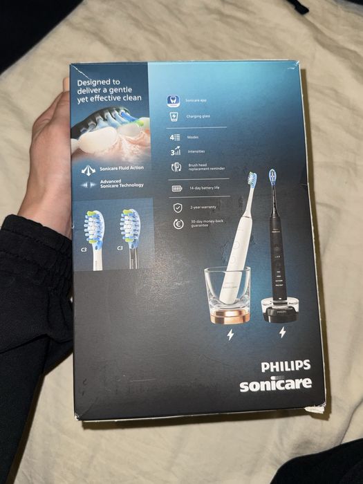 Szczoteczki sobiczne philips 9000 model HX9914/57