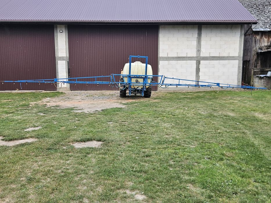 Opryskiwacz Blanchard 800l/12m