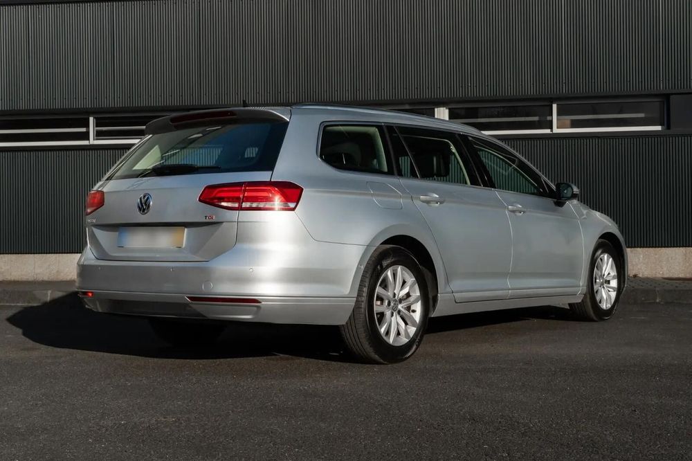 VW Passat Variant 1.6 TDI Confortline DSG