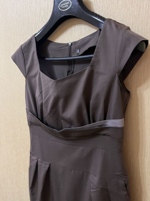 Нарядне плаття 48 розміру