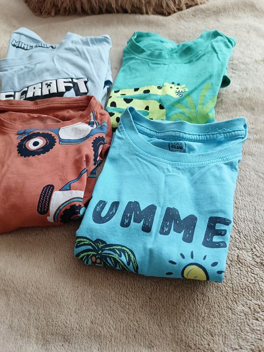 Bluzki na krótki rękaw 4 sztuki. Cena za wszystkie.