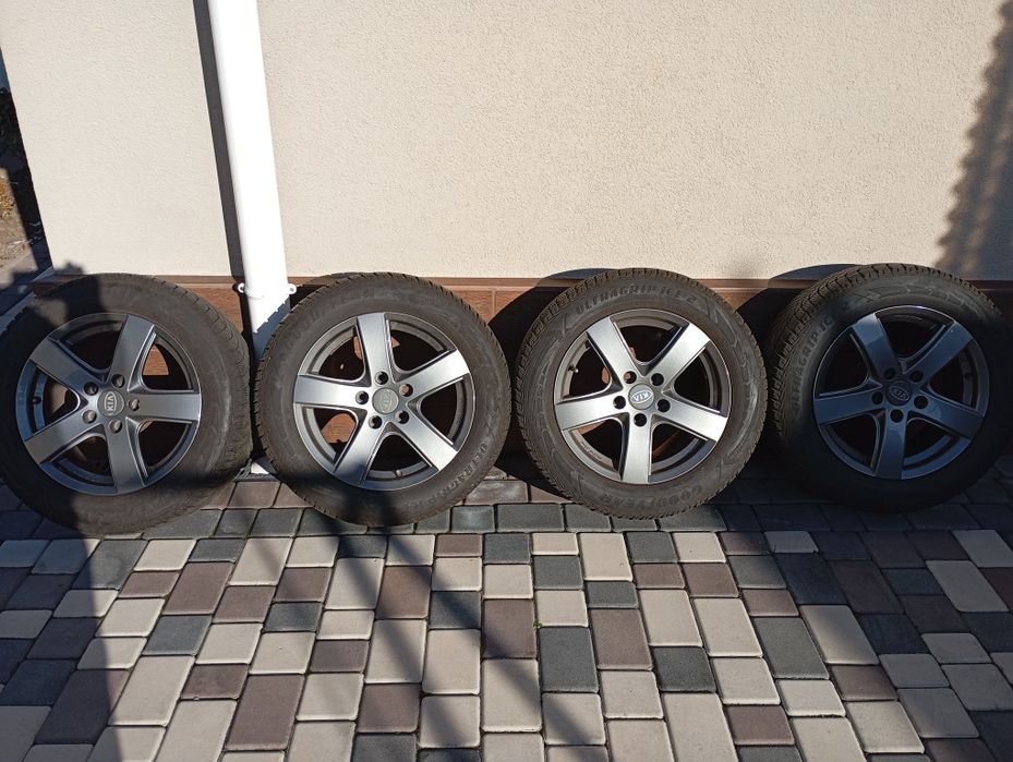 Продаю диски с зимней резиной 205×60 R16