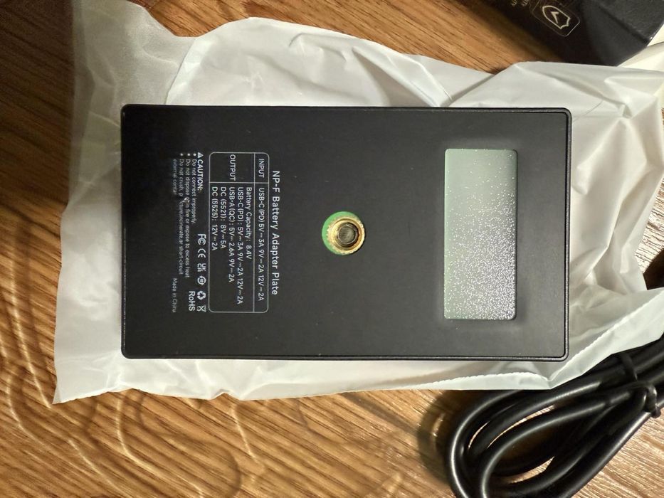 Адаптер батарей серии NP-F.