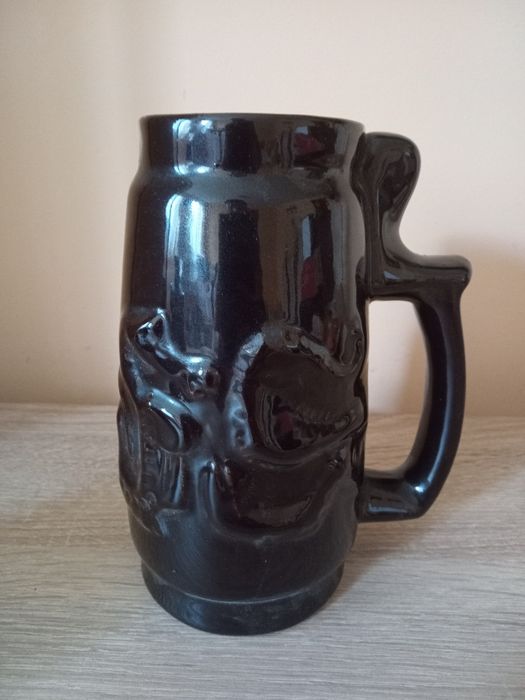 Stary kufel ceramiczny