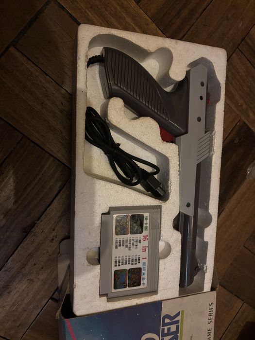 Pistola de consola retro