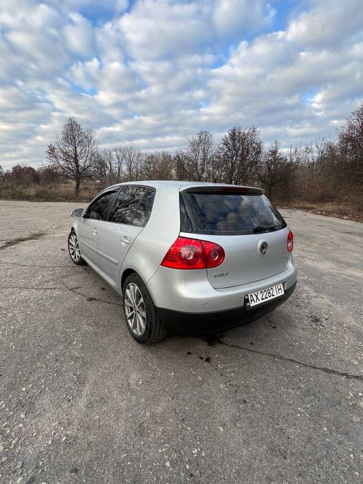 Volkswagen Golf V 1.9 tdi