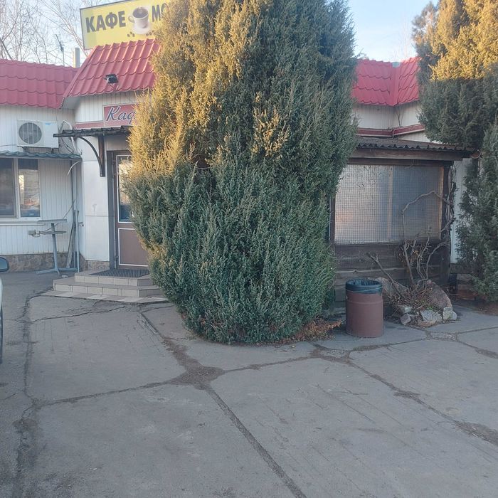 Продам кафе- мотель  1+2 біля авторинку