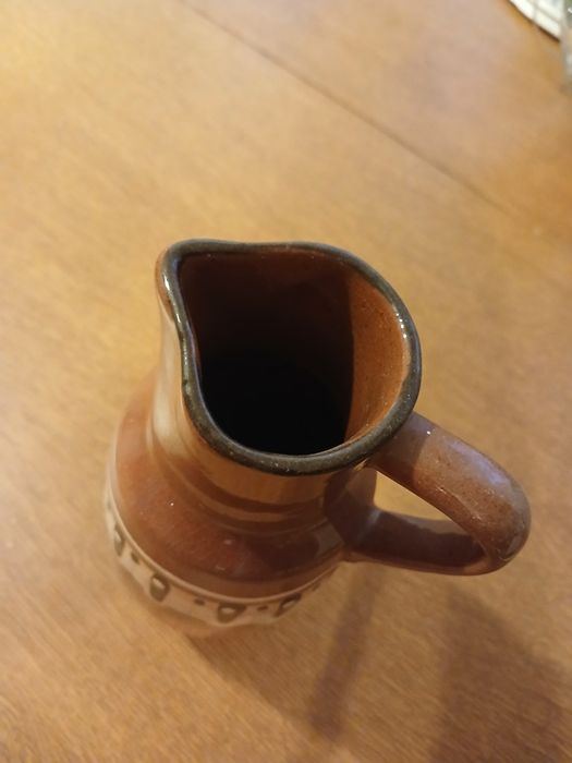Ceramiczny dzbanek