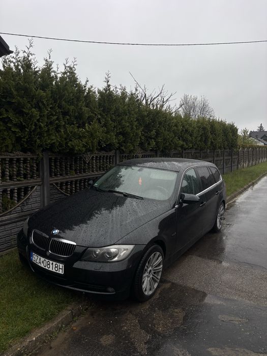 Bmw seria 3 e91 325i N52 (panorama, skóry)