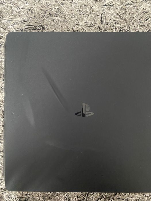 Konsola Playstation 4 Slim