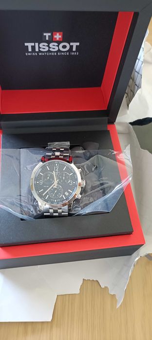 Vendo relógio Tissot, novo ainda na caixa