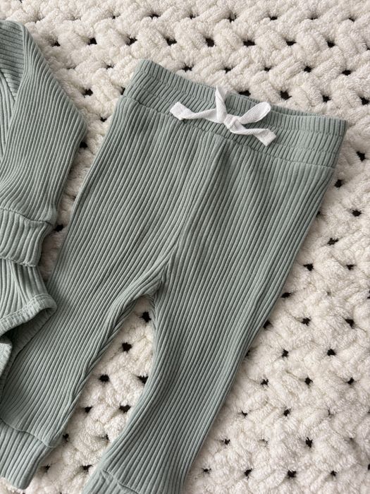 Демісезоний комбінезон та костюмчик