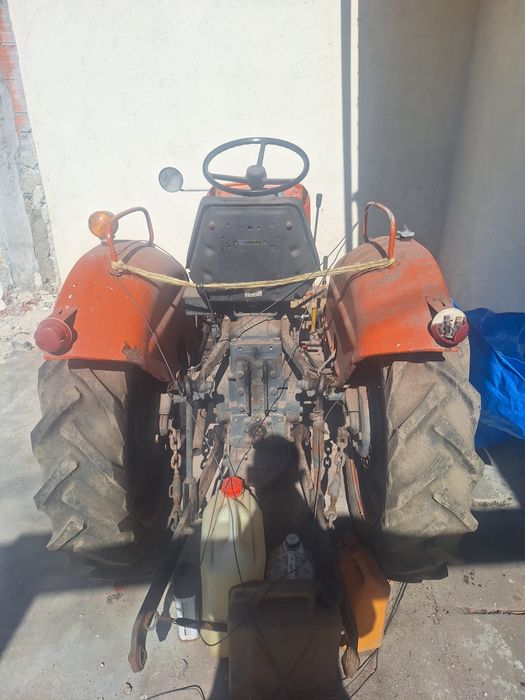 Trator Kubota L1501 com alfaias