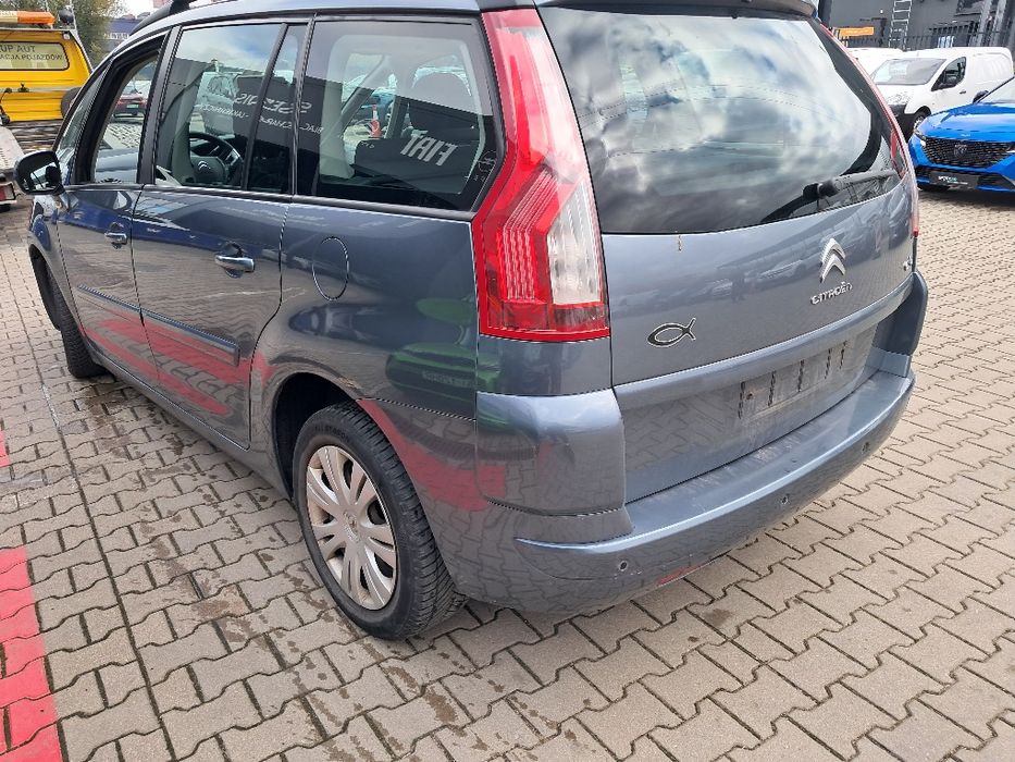 Citroen c4 picasso błotniki pas przedni