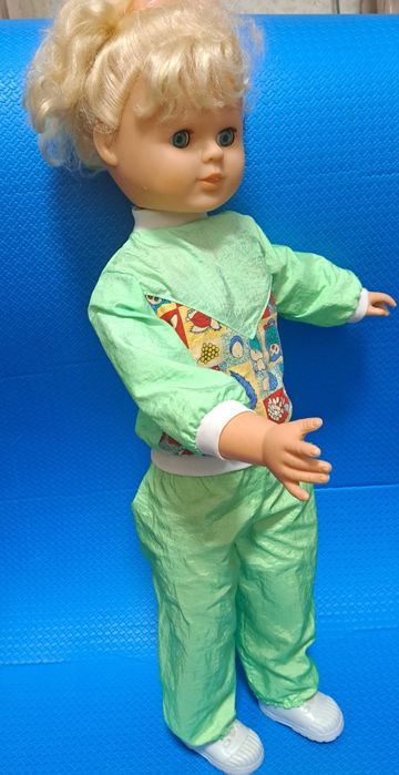 Кукла шагающая из 90-хя