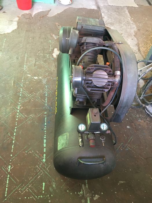 Компресор повітряний COMPASS модель XY 2065A-100