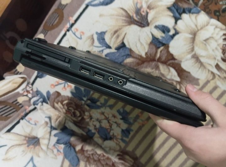 Продам ноутбук..