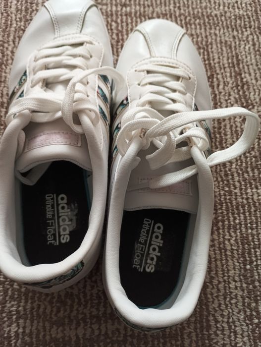 Adidasy damskie.