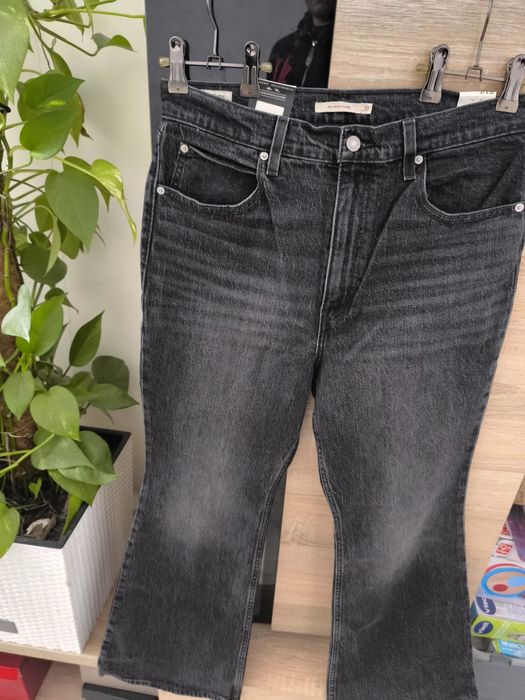Levi's Strauss 70s High Flare